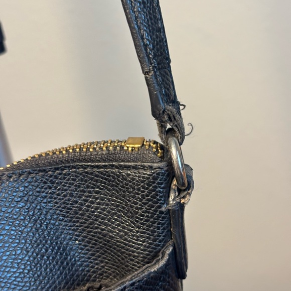 Coach East West Crossbody Elegant Cross Grain Leather - Picture 6 of 16